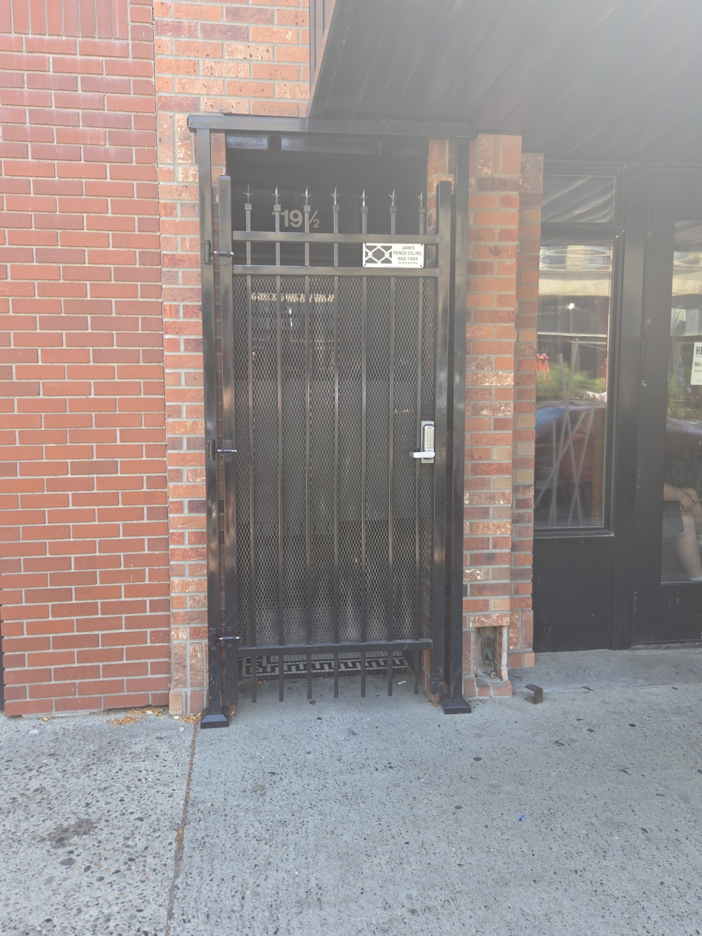 119 1/2 N Broadway - 2